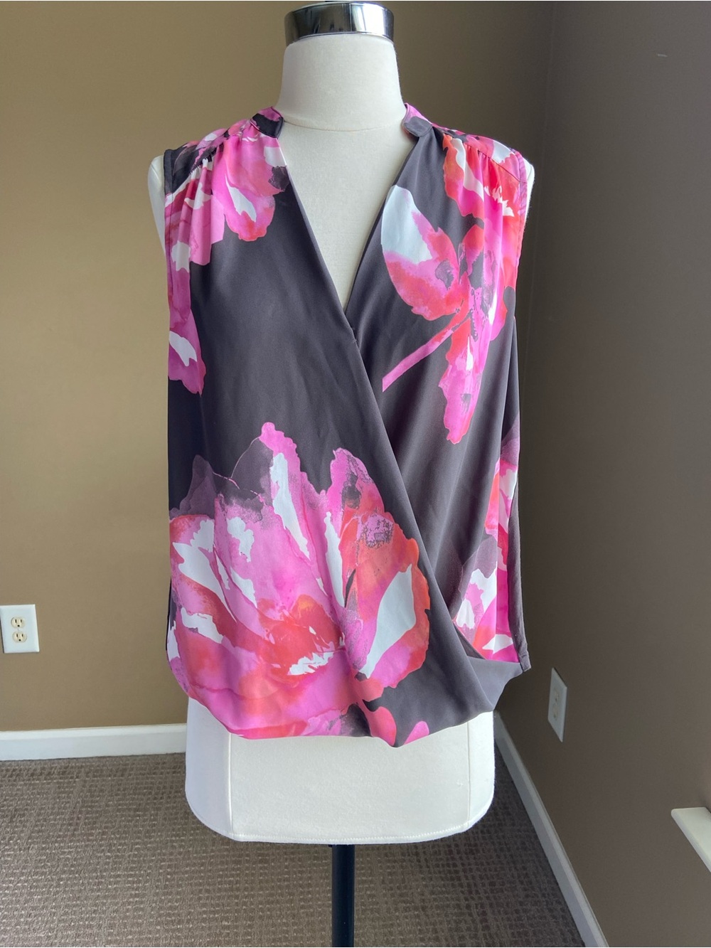 INC Pink‎ Floral Draped Top Medium Tropical Business Casual Feminine Work Office